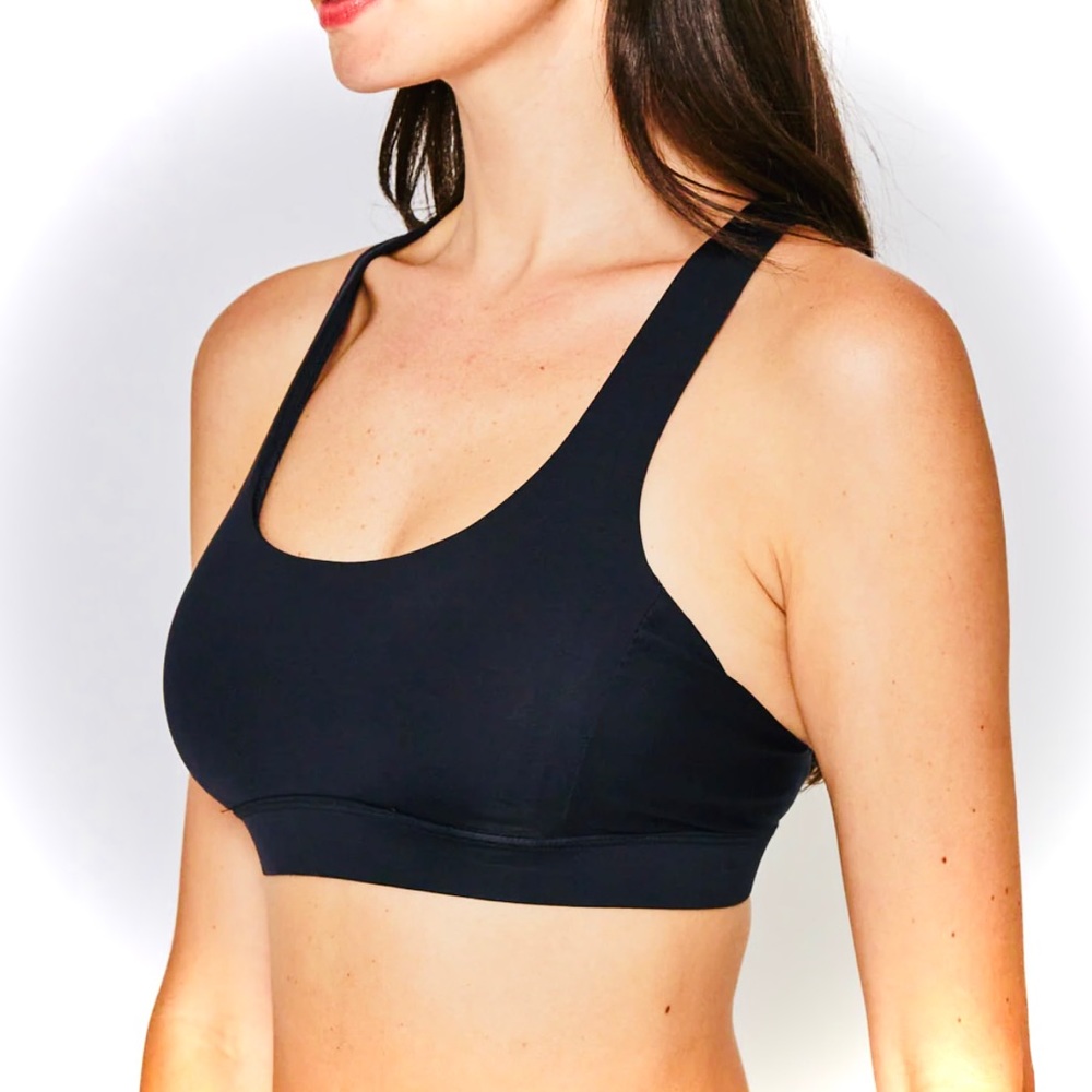 L’Etoile | XS | NWT Black Strappy Crossback Sports Bra